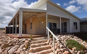 Poseidon'S Oasis - Entire Home - Moonta Bay